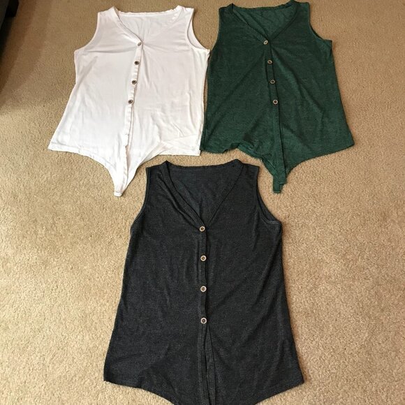 Bundle of 3 Sleeveless Shirts - Picture 1 of 11